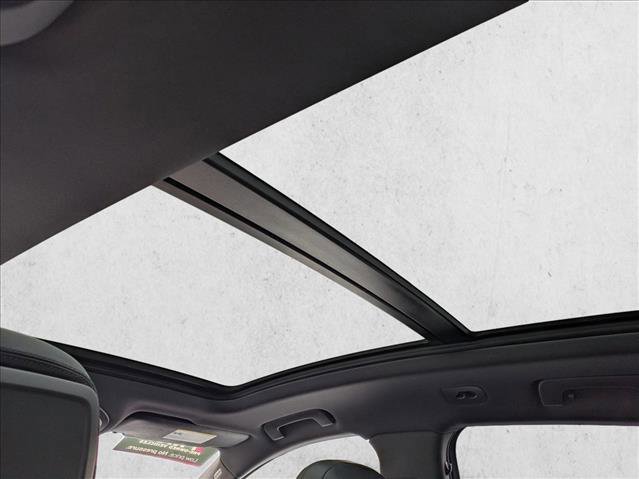 Used 2022 Porsche Macan image 20