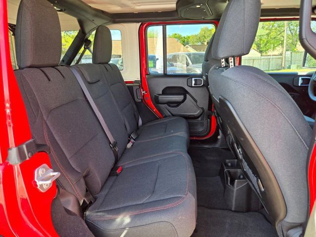 Used 2025 Jeep Wrangler Unlimited Rubicon image 26