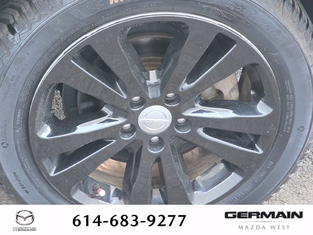 Used 2015 Chrysler 200 Limited w/ Convenience Group FWD image 13
