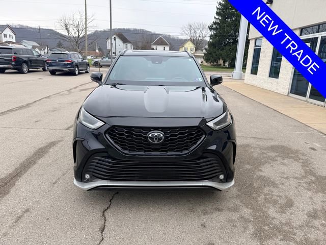 Used 2022 Toyota Highlander XSE image 4