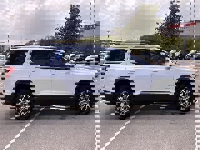 Used 2021 GMC Acadia SLT w/ Trailering Package image 7