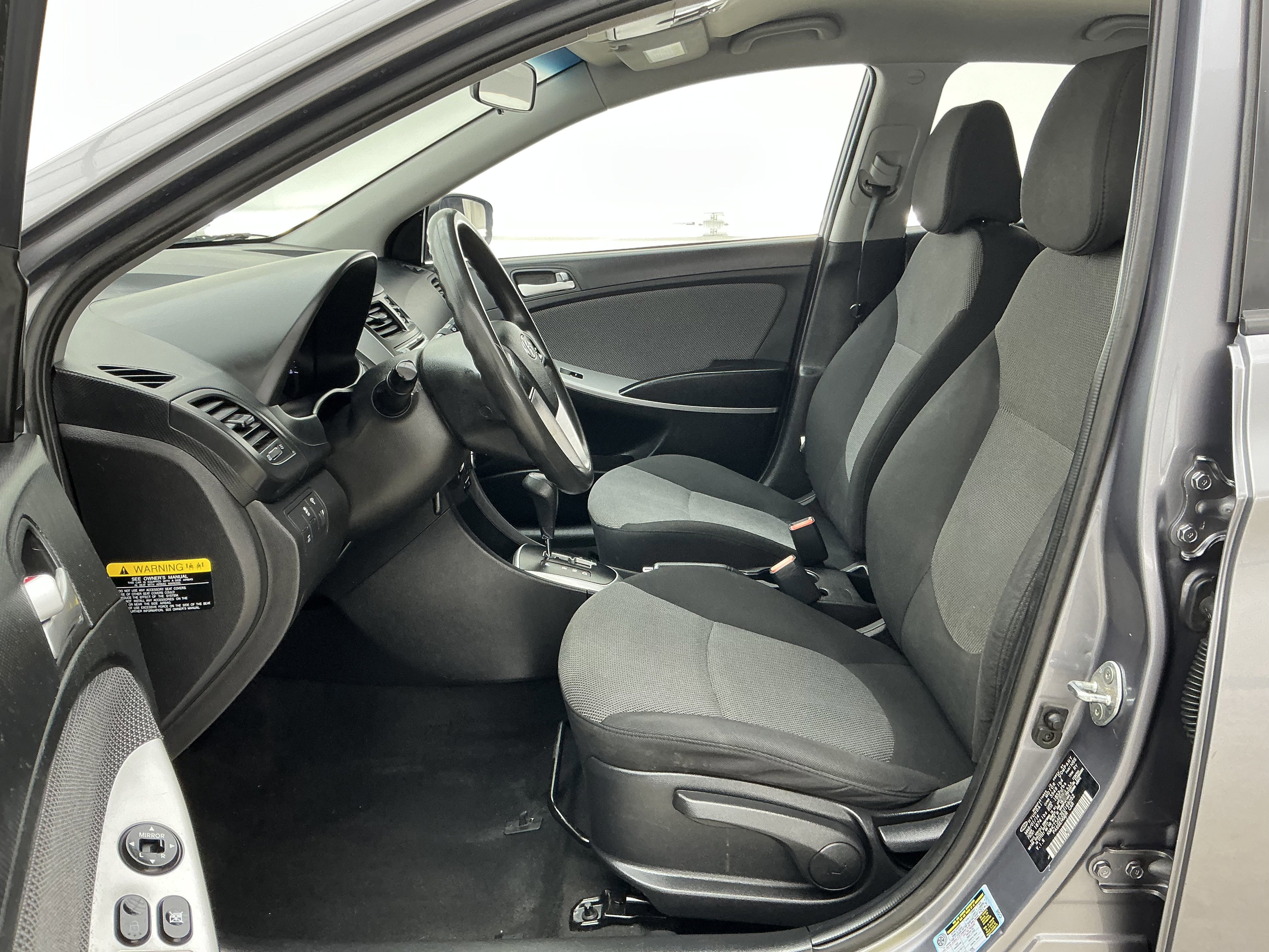 Used 2014 Hyundai Accent GS image 15