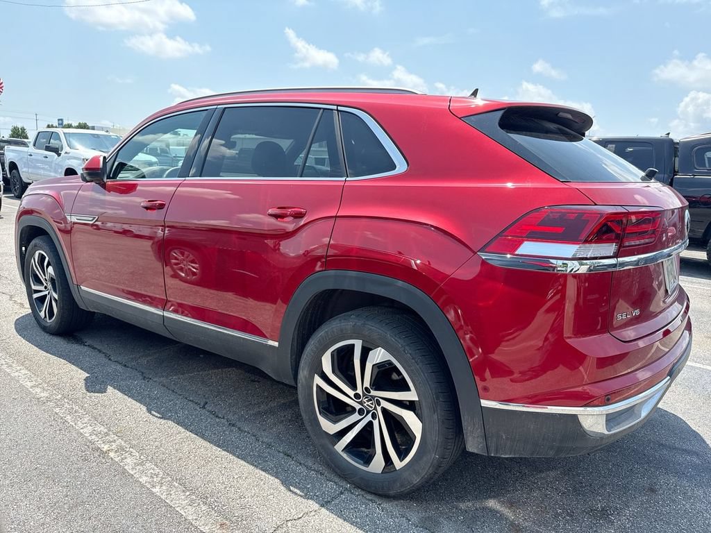 Used 2021 Volkswagen Atlas Cross Sport SEL Premium AWD/4WD image 2