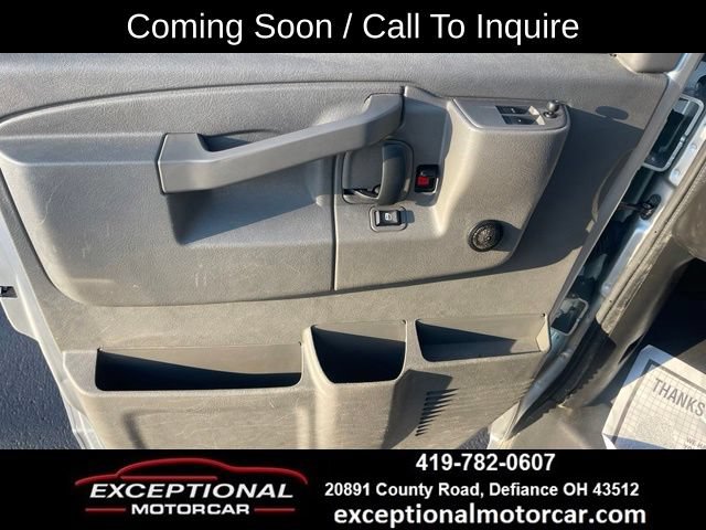 Used 2025 Chevrolet Express 3500 w/ Hotel Shuttle Package RWD image 12