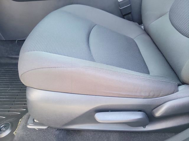 Used 2024 Toyota RAV4 LE AWD/4WD image 20