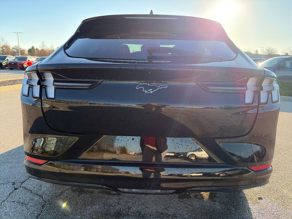 Used 2024 Ford Mustang Mach-E Premium image 6