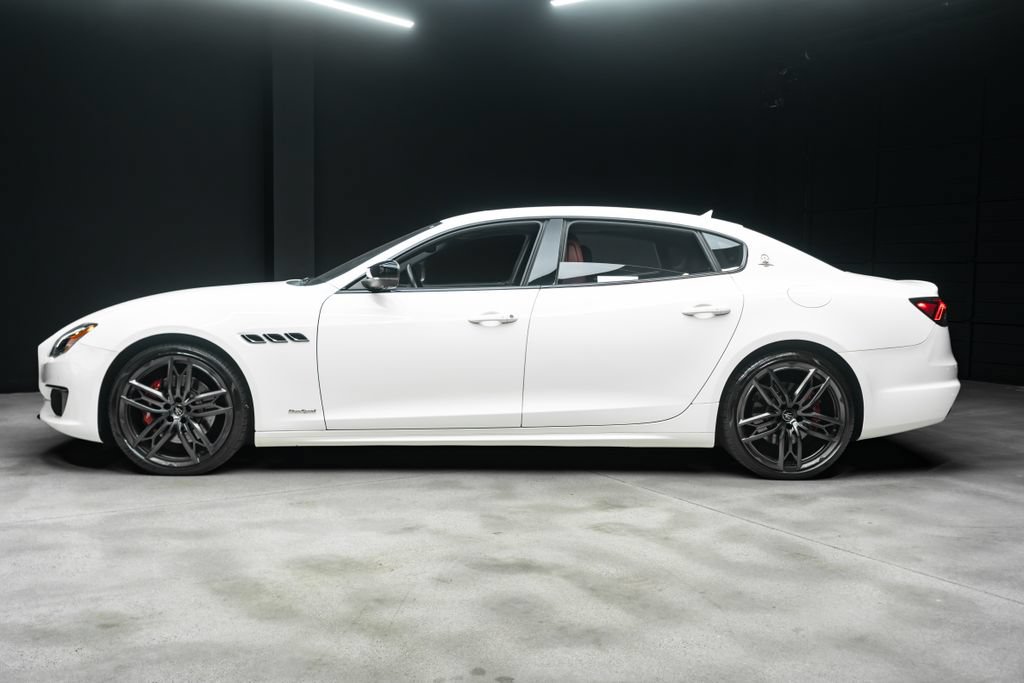 Used 2021 Maserati Quattroporte S GranSport Q4 AWD/4WD image 26