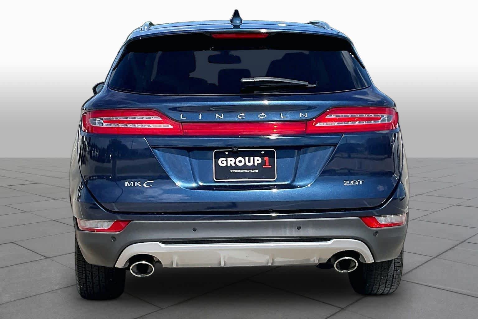 Used 2017 Lincoln MKC Reserve FWD image 5