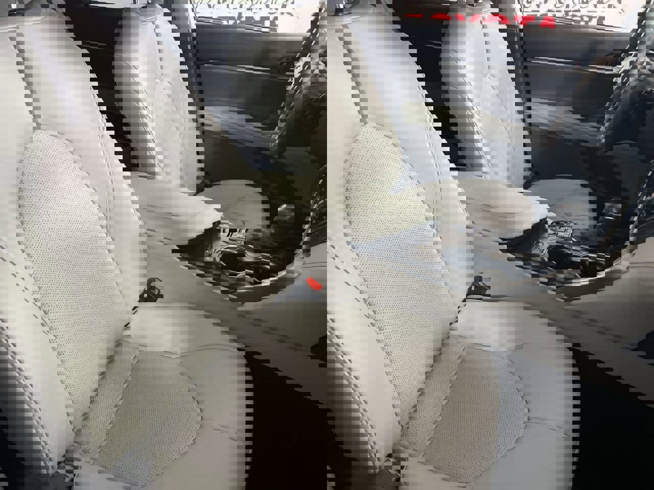 Used 2024 Toyota Camry XSE image 25