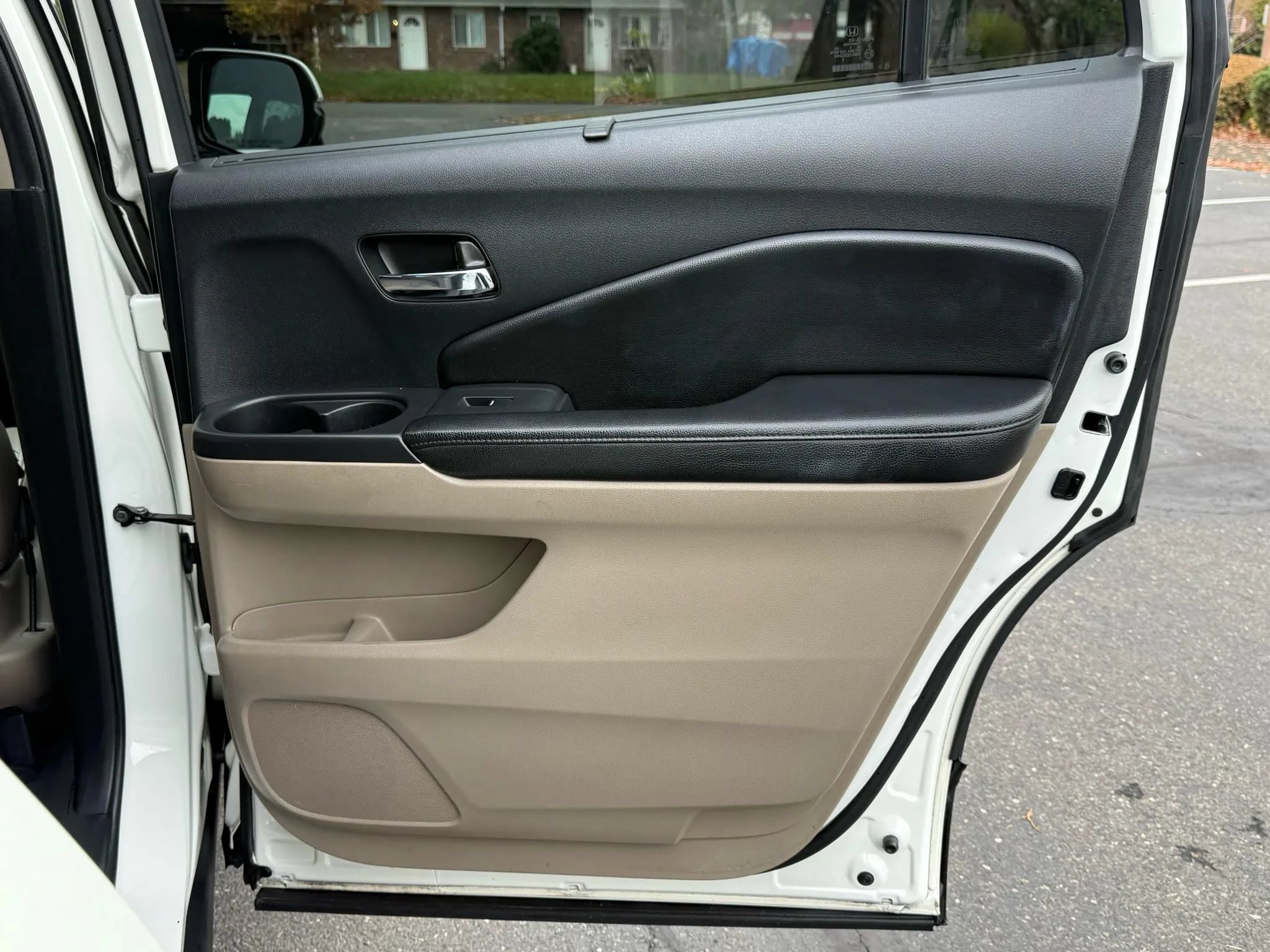 Used 2016 Honda Pilot Touring image 27