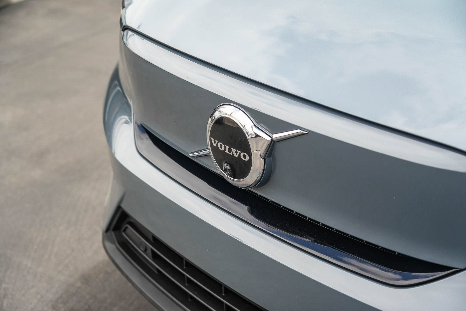 Used 2023 Volvo C40 P8 Recharge Plus AWD/4WD image 3