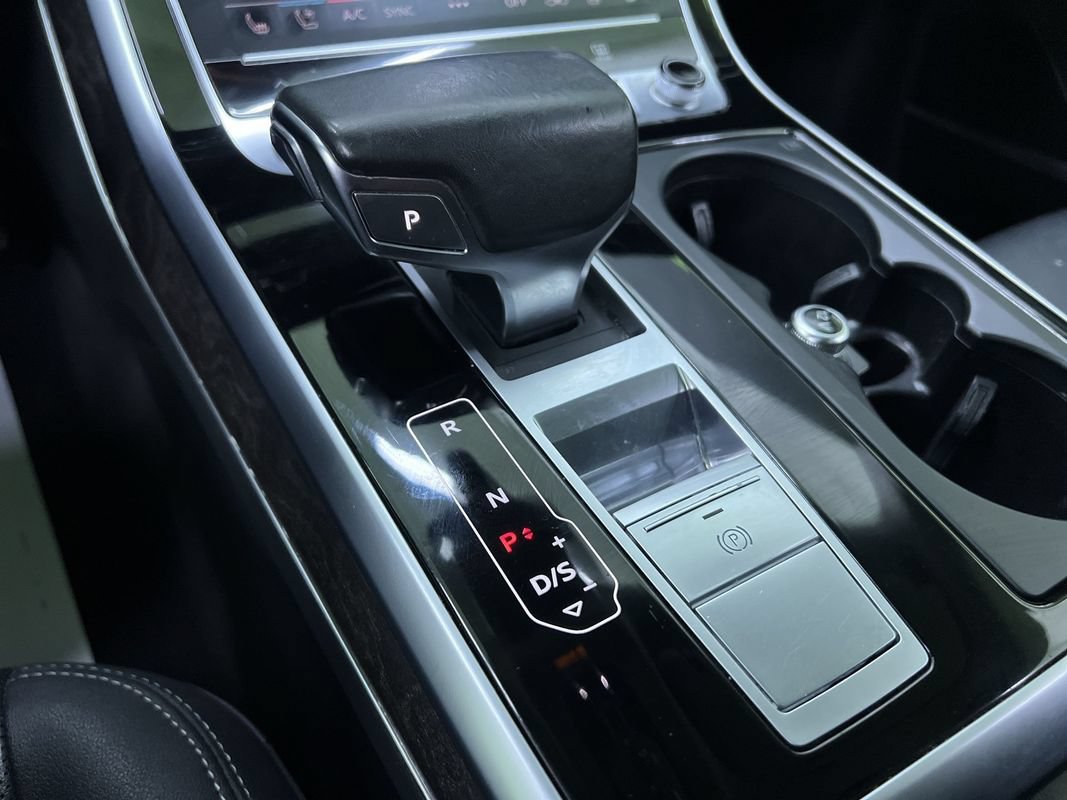 Used 2019 Audi Q8 Prestige AWD/4WD image 25