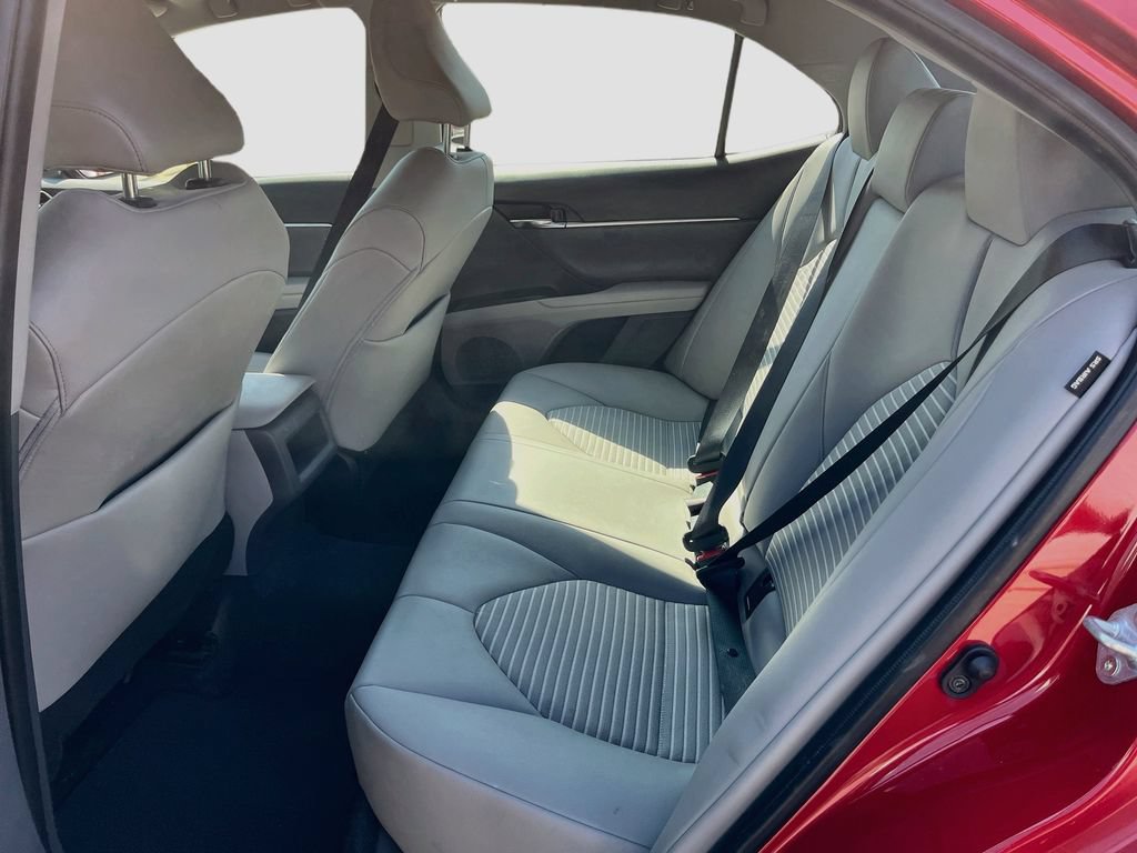 Used 2022 Toyota Camry SE FWD image 23