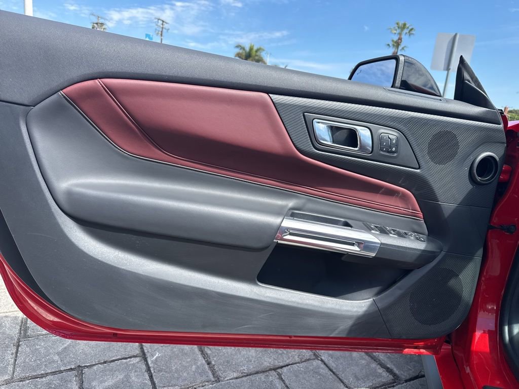 Used 2025 Ford Mustang Premium image 13