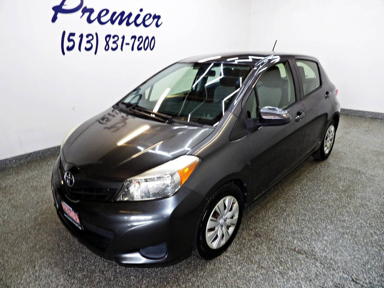 Used 2013 Toyota Yaris LE FWD image 4