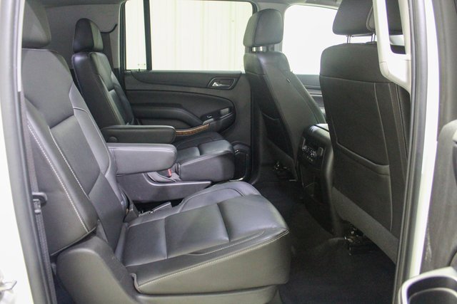 Used 2019 Chevrolet Suburban Premier image 19