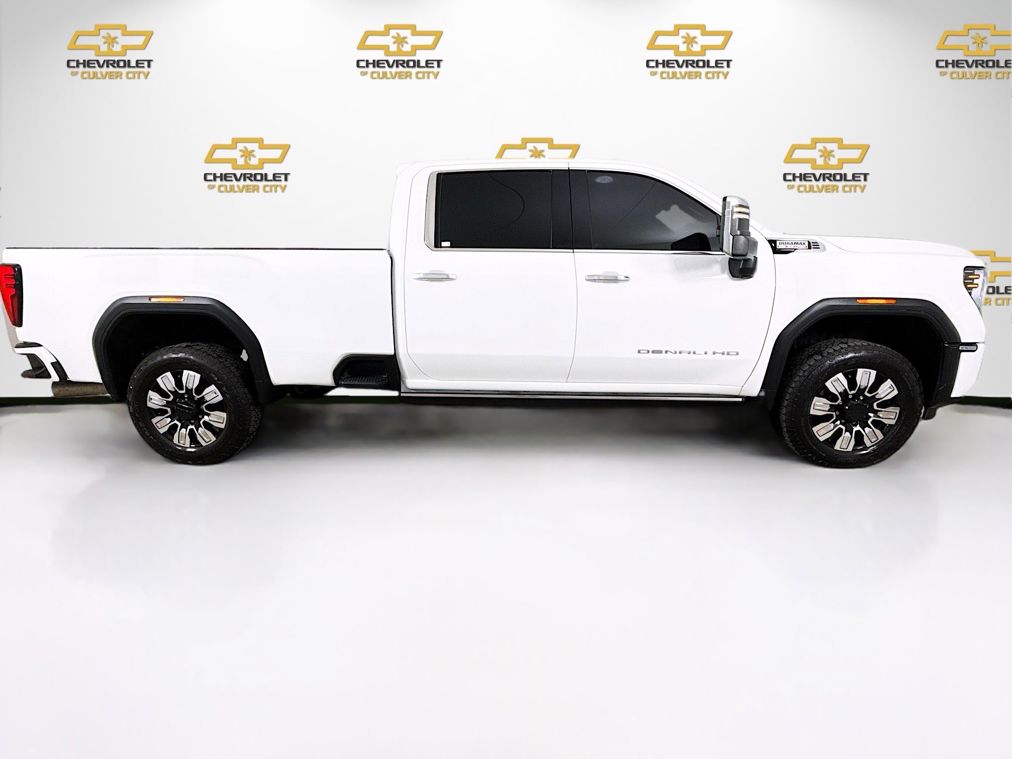 Used 2024 GMC Sierra 3500 Denali w/ Denali Reserve Package image 8