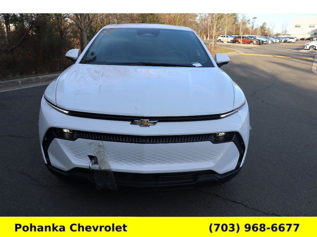 New 2026 Chevrolet Equinox EV LT w/ Comfort Package FWD image 2