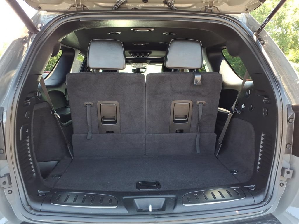 Used 2021 Dodge Durango R/T w/ Technology Group AWD/4WD image 20