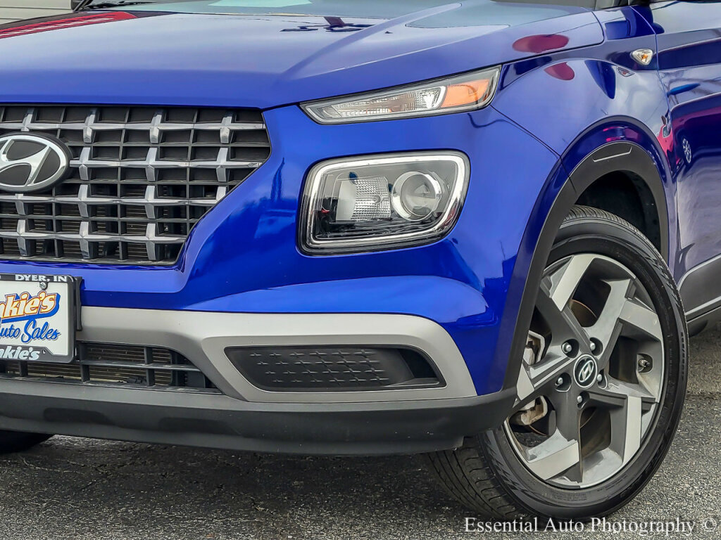 Used 2024 Hyundai Venue SEL image 35