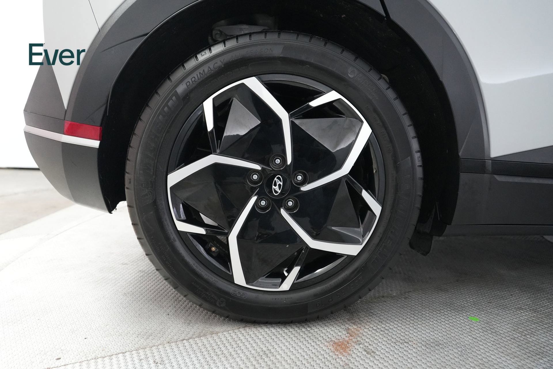 Used 2024 Hyundai Ioniq 5 SEL image 22