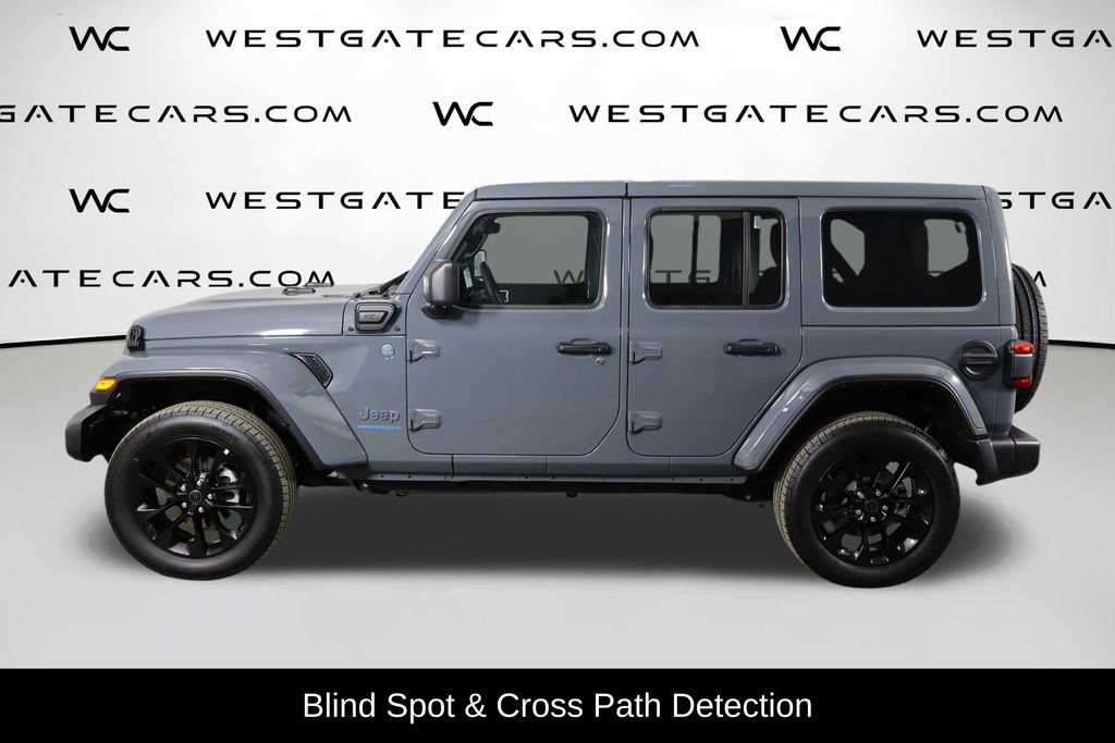 Used 2025 Jeep Wrangler Unlimited Sahara w/ Safety Group image 5