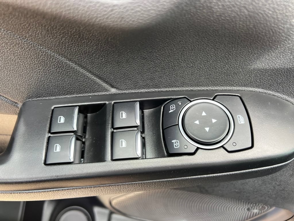Used 2025 Ford Escape ST-Line w/ Tech Pack #1 FWD image 24