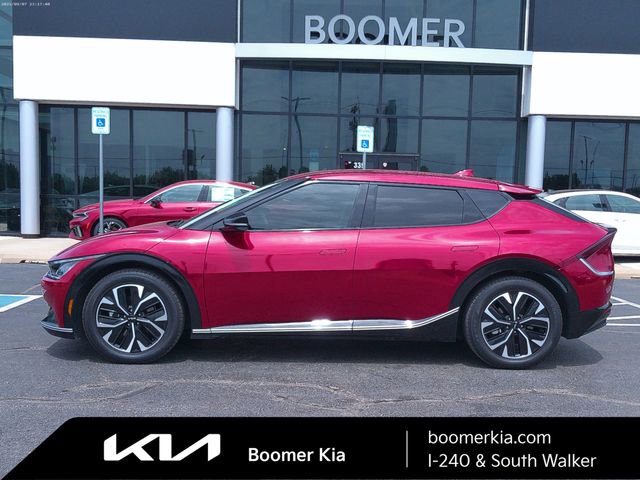 Used 2022 Kia EV6 Wind RWD image 2