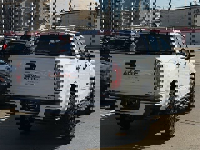 Used 2022 GMC Canyon AT4 image 4