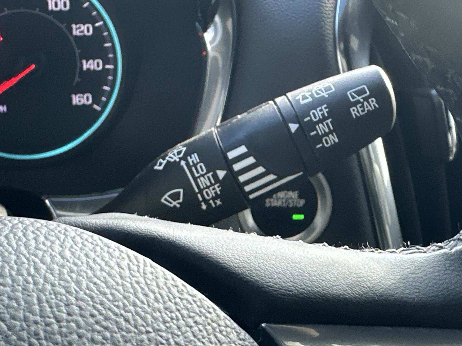 Used 2023 Chevrolet Traverse RS image 24