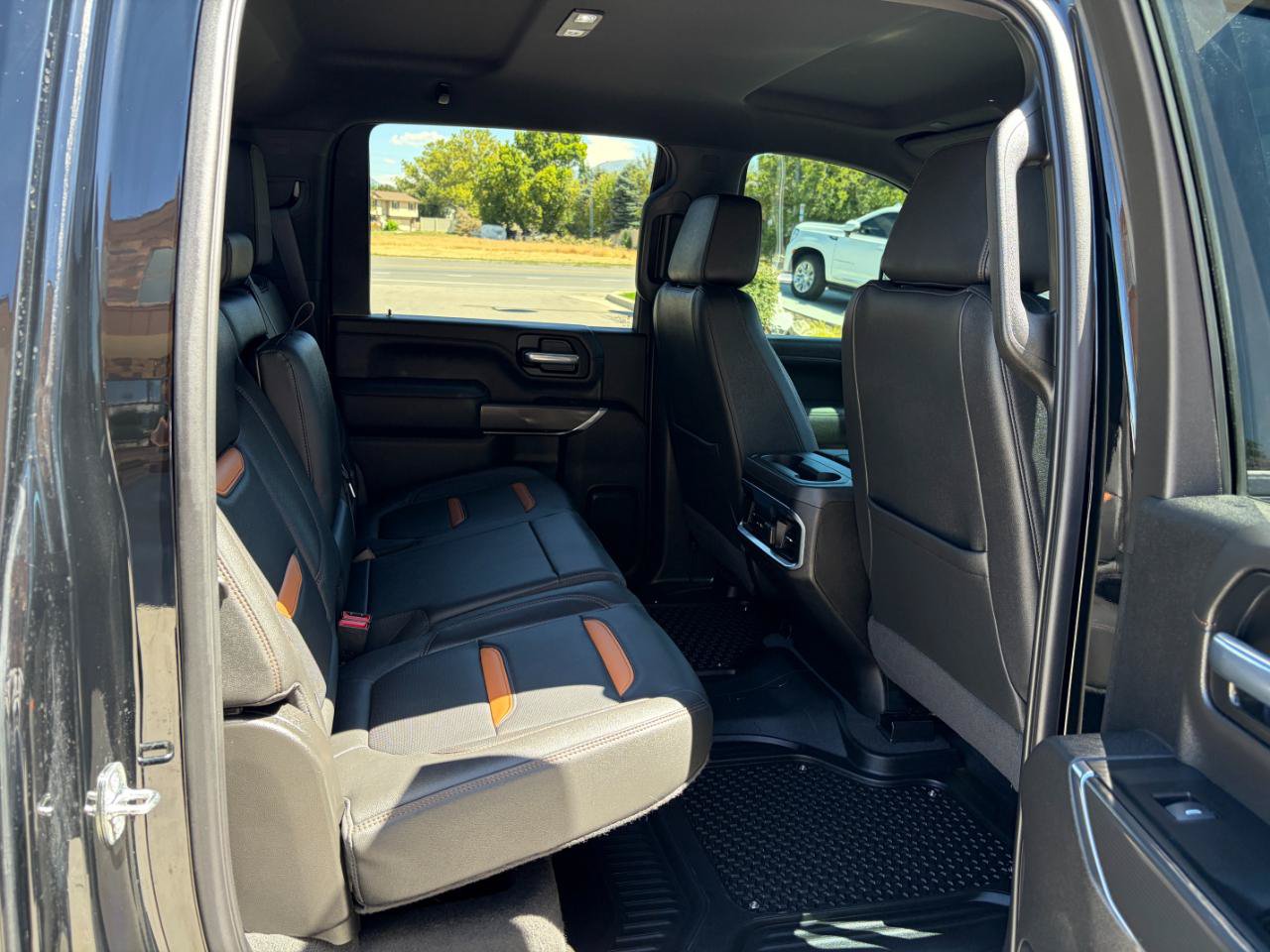 Used 2022 GMC Sierra 3500 AT4 w/ Gooseneck/5TH Wheel Package AWD/4WD image 6