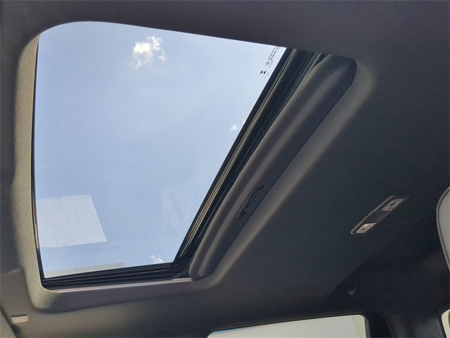 Certified 2024 Chevrolet Silverado 1500 High Country w/ Technology Package image 23