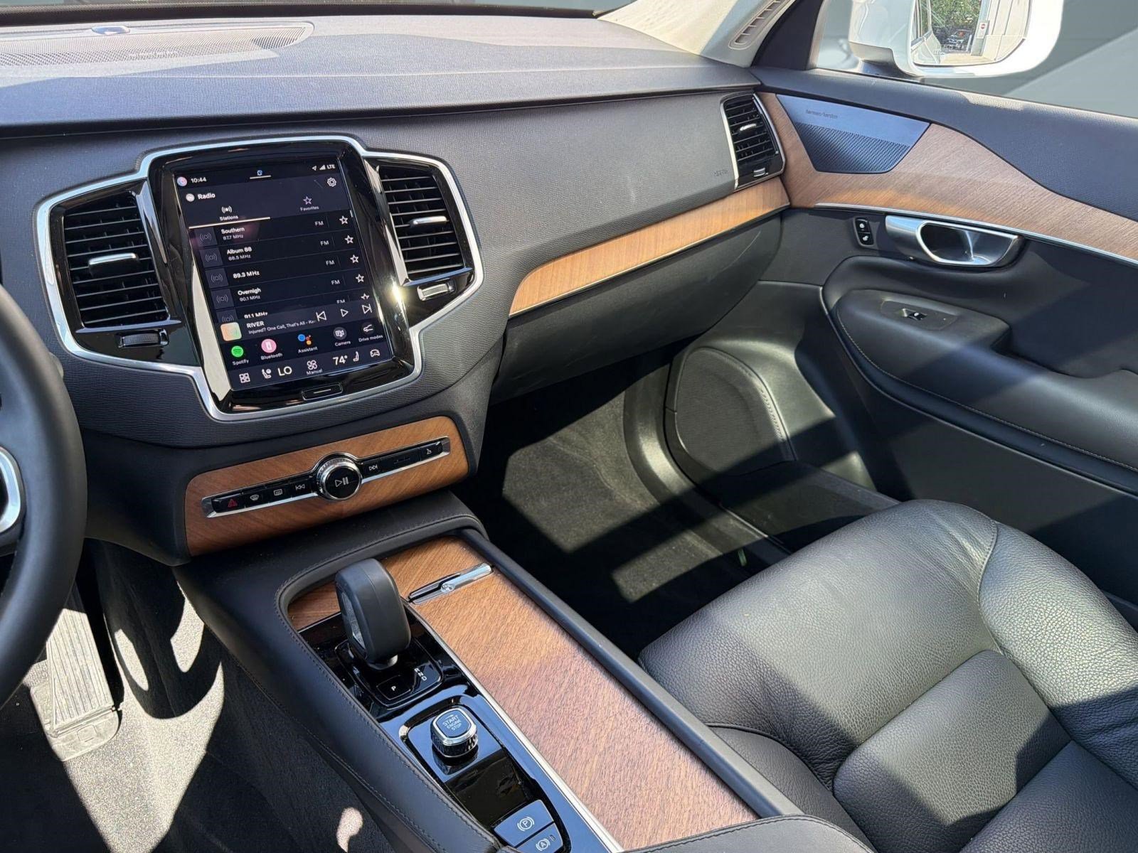 Used 2024 Volvo XC90 B6 Plus w/ Protection Package Premier AWD/4WD image 26