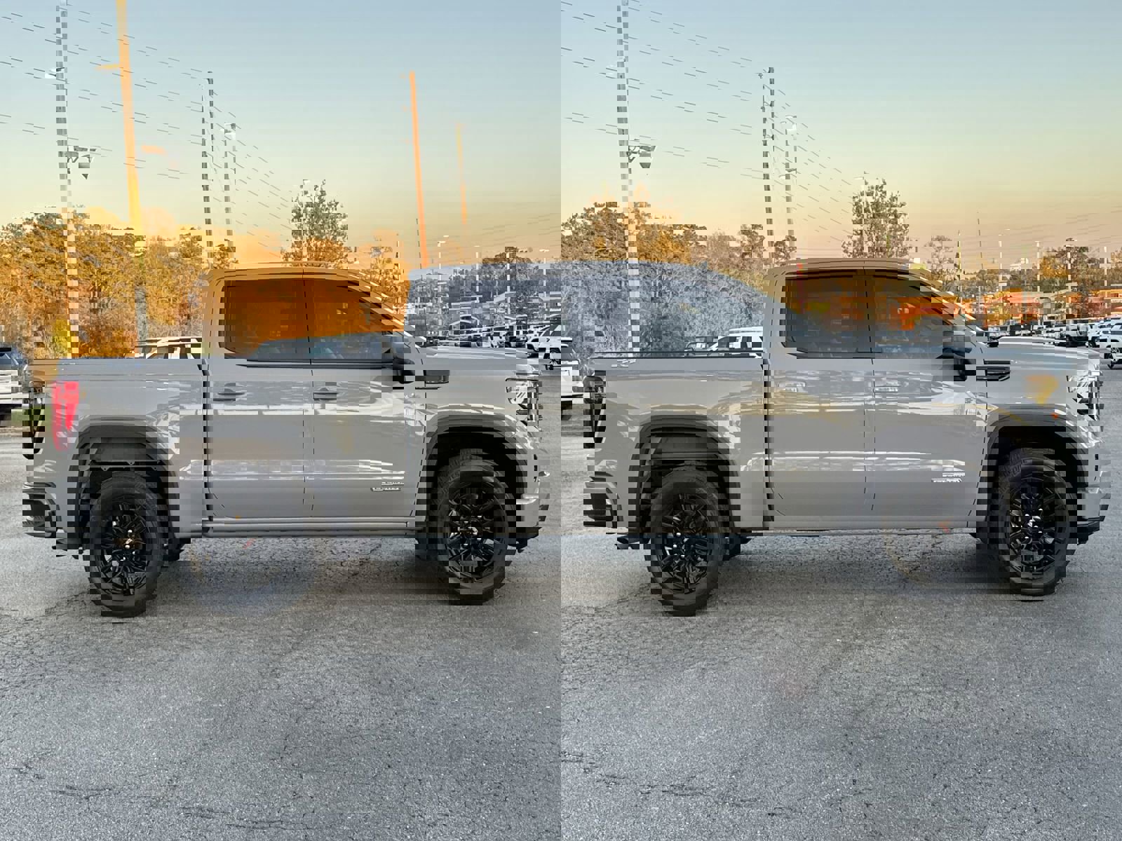 Used 2024 GMC Sierra 1500 Elevation image 11