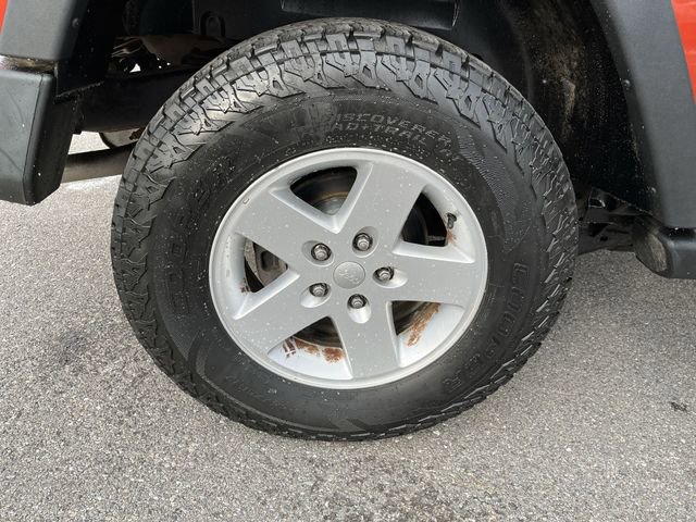 Used 2009 Jeep Wrangler X w/ 32" Tire & Wheel Group image 20