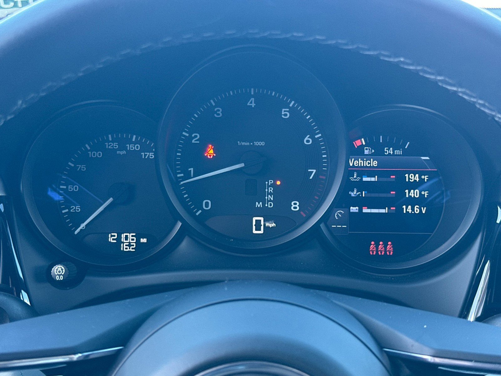 Certified 2023 Porsche Macan image 24