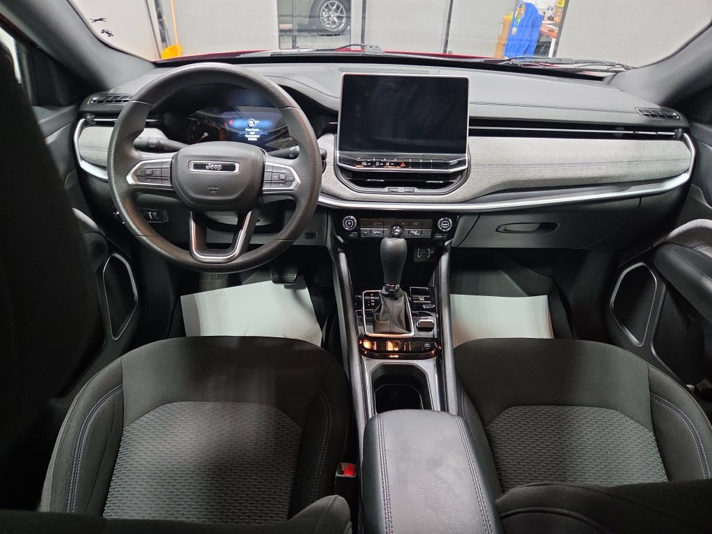 Used 2024 Jeep Compass Sport AWD/4WD image 22