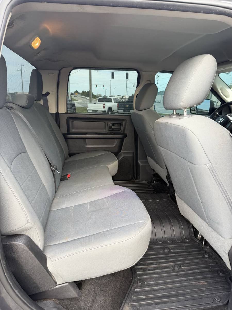 Used 2014 RAM 3500 Tradesman w/ Chrome Appearance Group AWD/4WD image 8