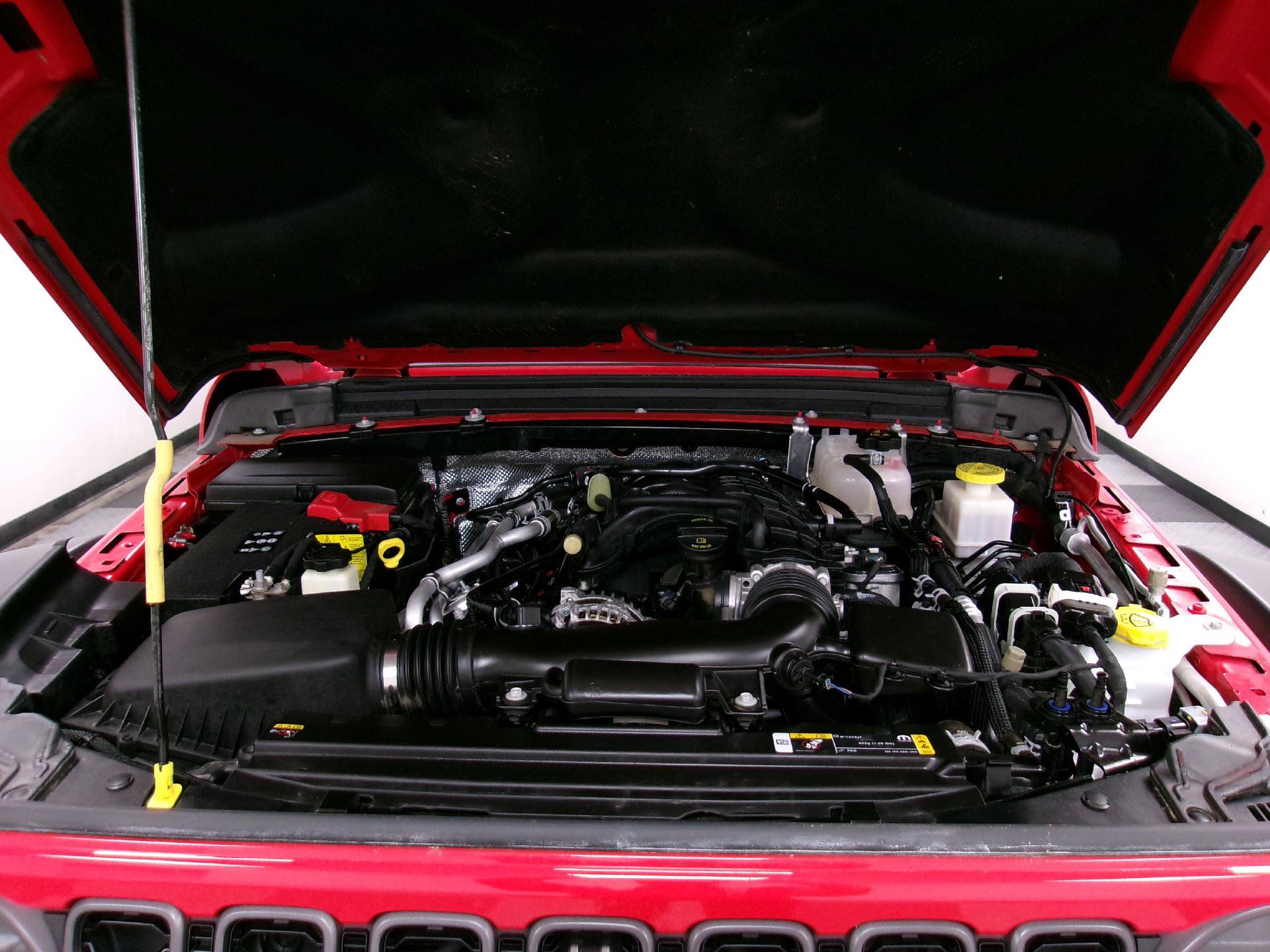 Used 2024 Jeep Gladiator Mojave w/ Technology Group image 20