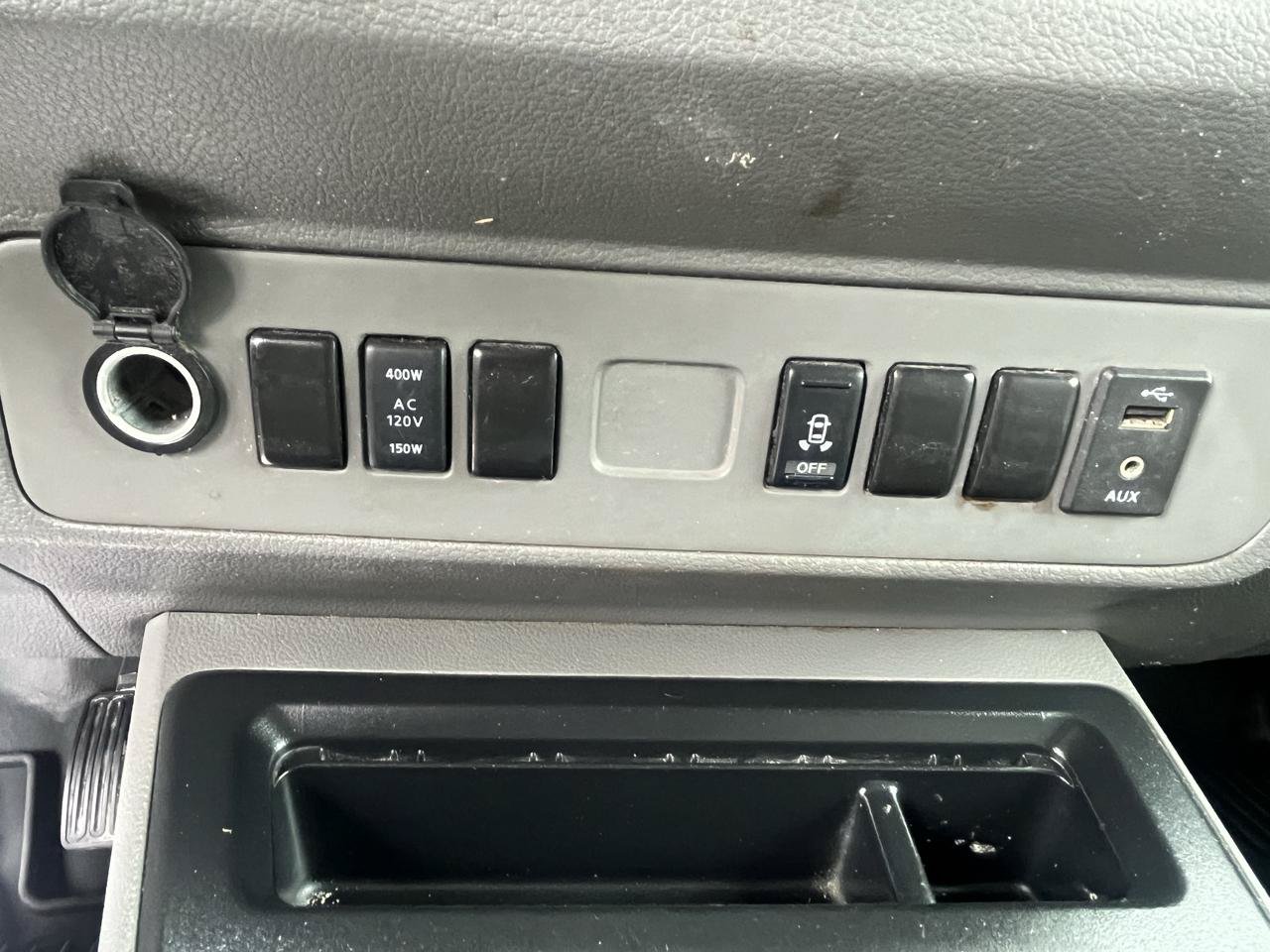 Used 2018 Nissan NV 2500 SV RWD image 36
