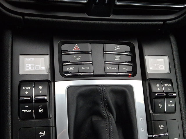 Used 2021 Porsche Macan image 17