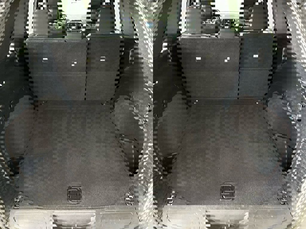 Used 2016 Jeep Grand Cherokee Laredo w/ Quick Order Package 23E image 35