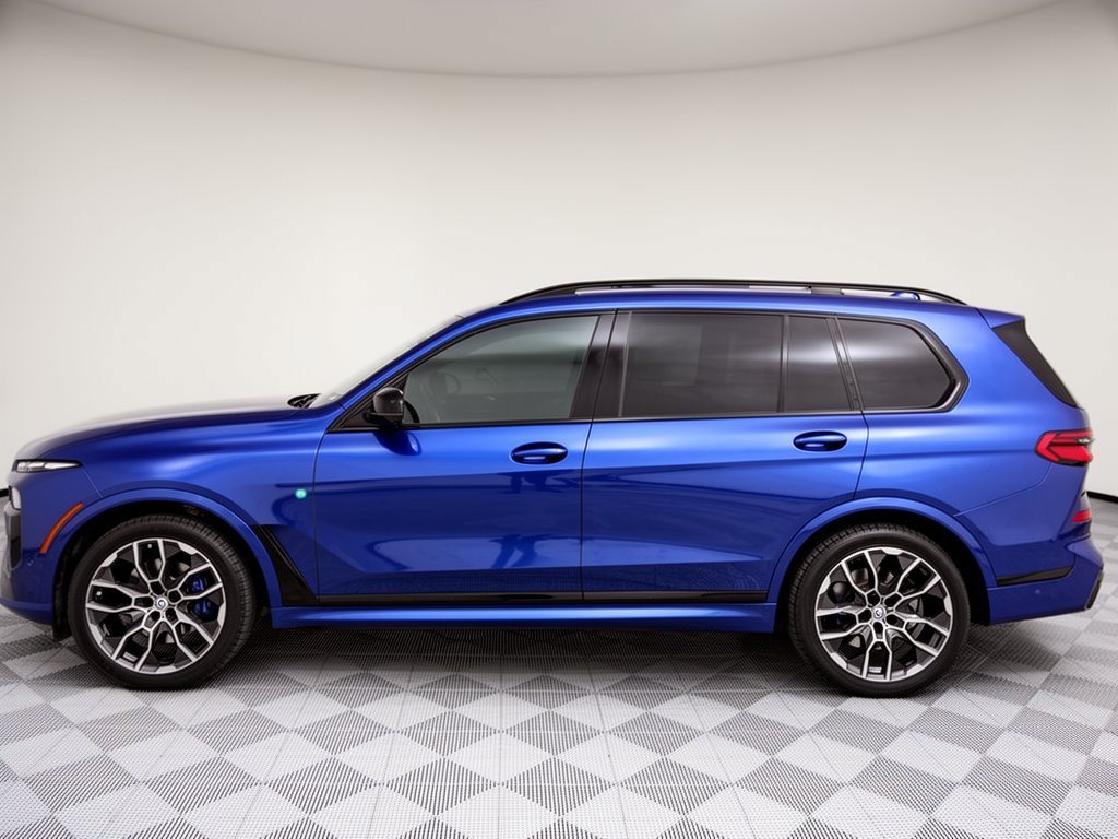 Used 2023 BMW X7 M60i w/ Executive Package AWD/4WD image 2