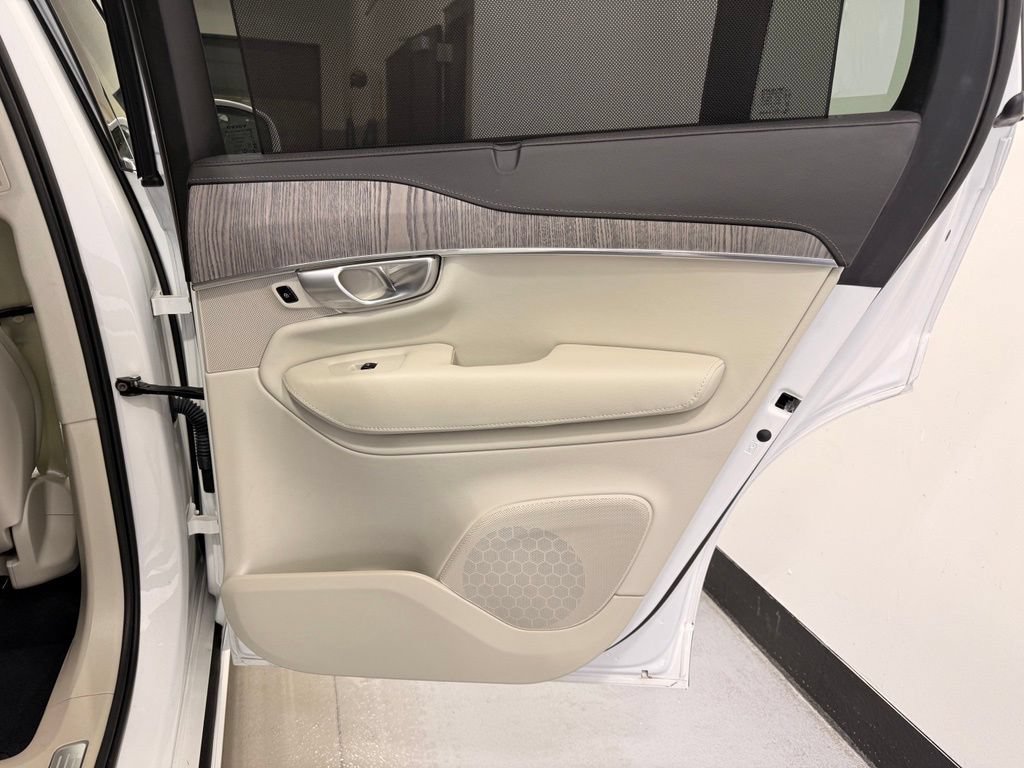 Used 2024 Volvo XC90 B6 Ultimate w/ Protection Package Premier AWD/4WD image 25