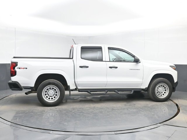 Used 2024 Chevrolet Colorado W/T w/ WT Convenience Package AWD/4WD image 15