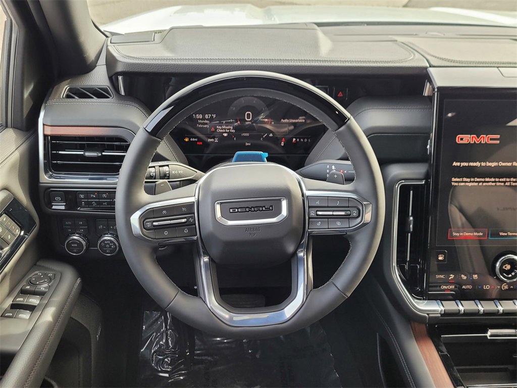 New 2026 GMC Yukon XL Denali w/ Denali Reserve Package image 10