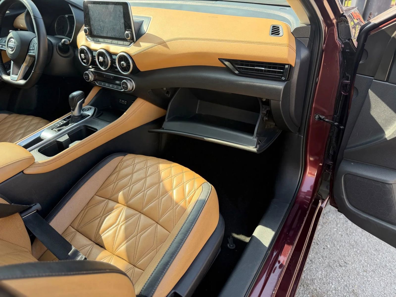 Used 2020 Nissan Sentra SV w/ SV Premium Package FWD image 13