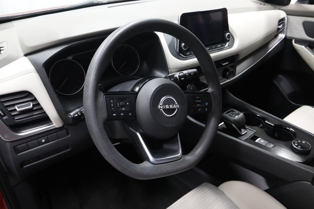 Certified 2023 Nissan Rogue SV image 24