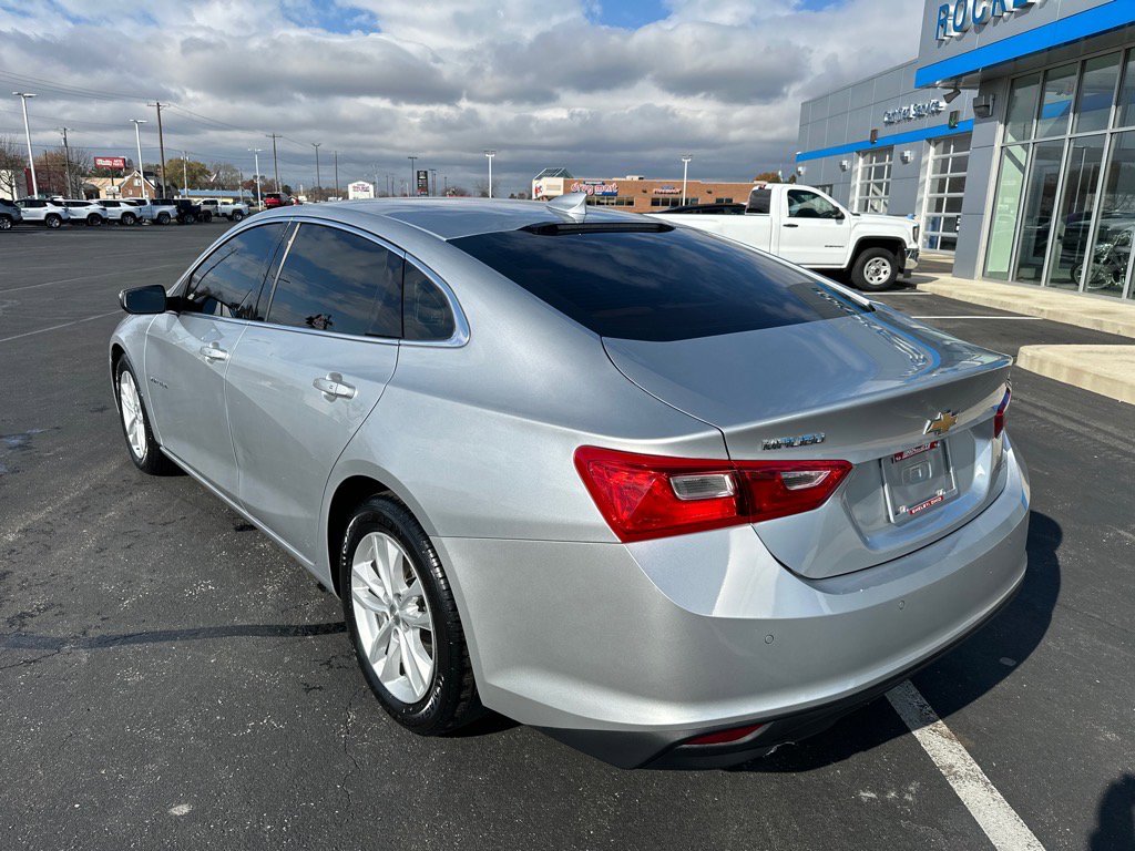 Used 2018 Chevrolet Malibu LT w/ Driver Confidence Package image 7