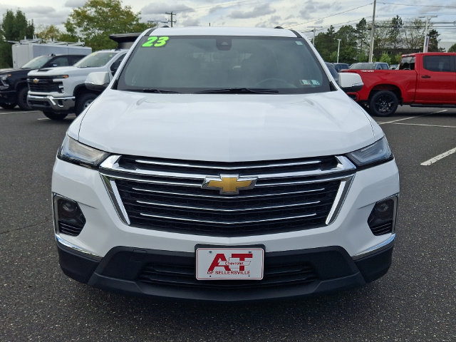 Certified 2023 Chevrolet Traverse LT FWD image 2